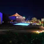 Hotel Mad Sea Karacakoy
