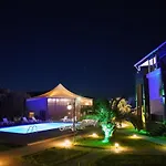 Mad Sea Hotel