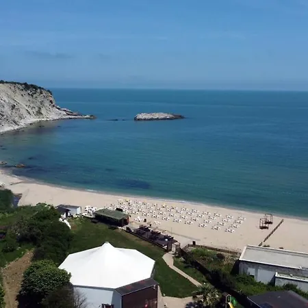 Hotel Mad Sea 3*