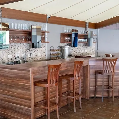 Mad Sea Hotel 3*