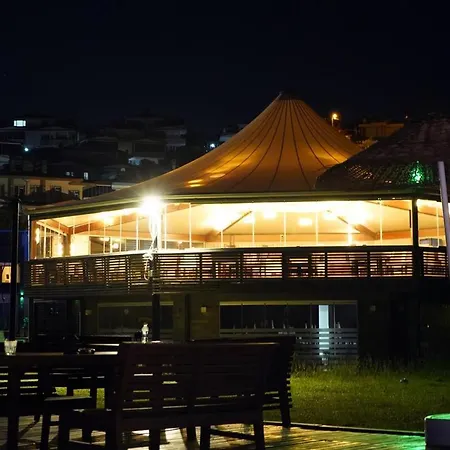 Mad Sea Hotel